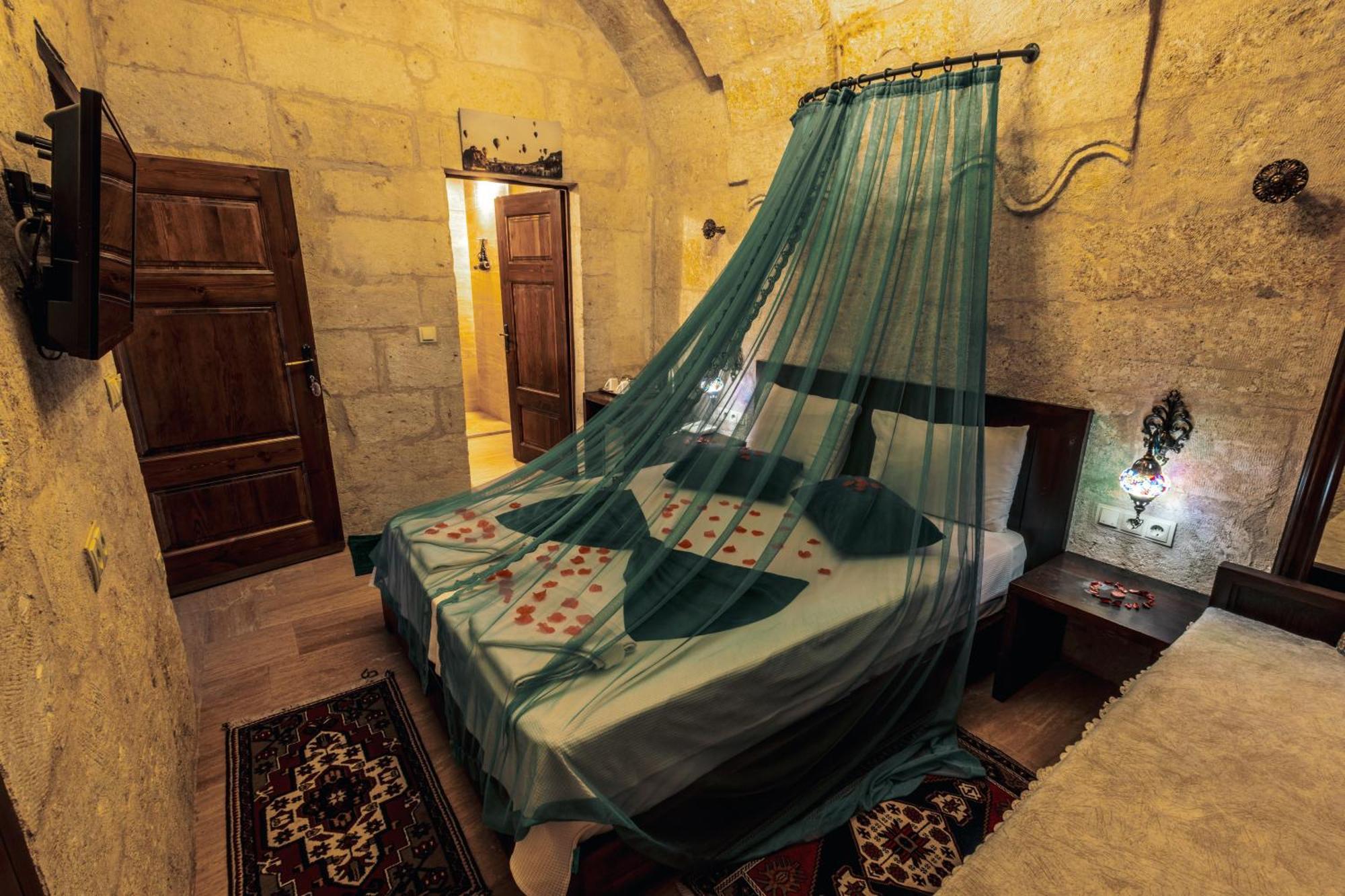Tafana Cave & Stone Lodge อูร์กุบ ภายนอก รูปภาพ
